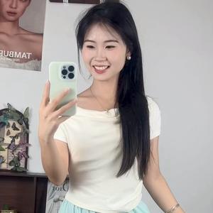 小何同学