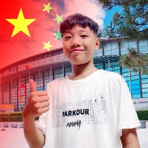 跑酷小孩腹肌豪